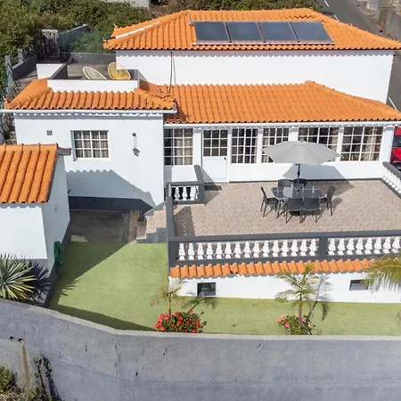 De Casa By Galmi Estreito Da Calheta