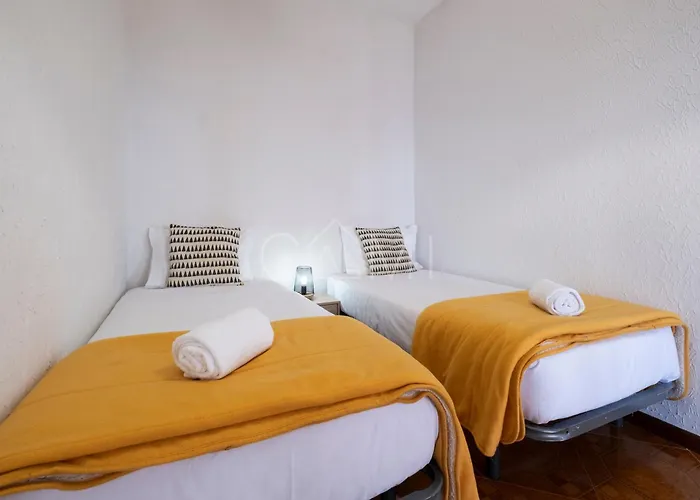 Lägenhet De Casa By Galmi Estreito Da Calheta